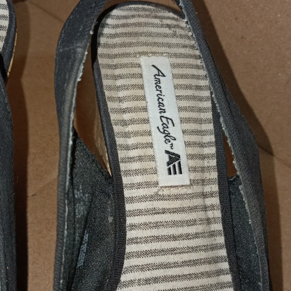 Shoes - Picture 2 of 5